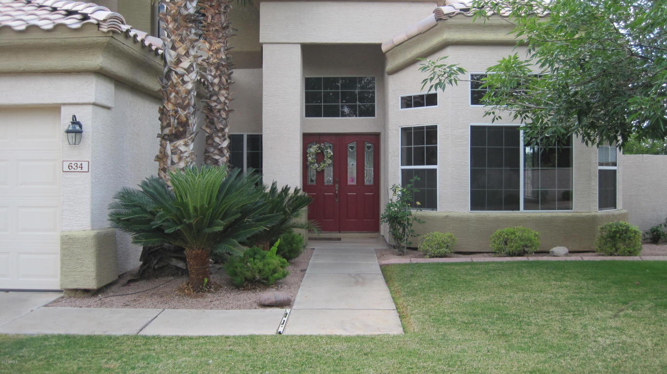634 N Falcon Dr, Gilbert, AZ 85234 photo 2