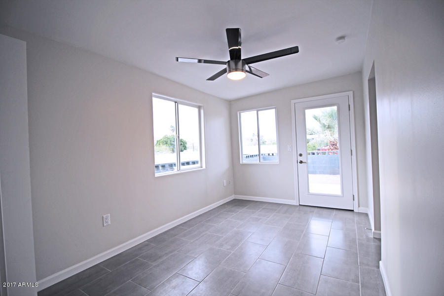 1539 E Hatcher Rd, Phoenix, AZ 85020 photo 9