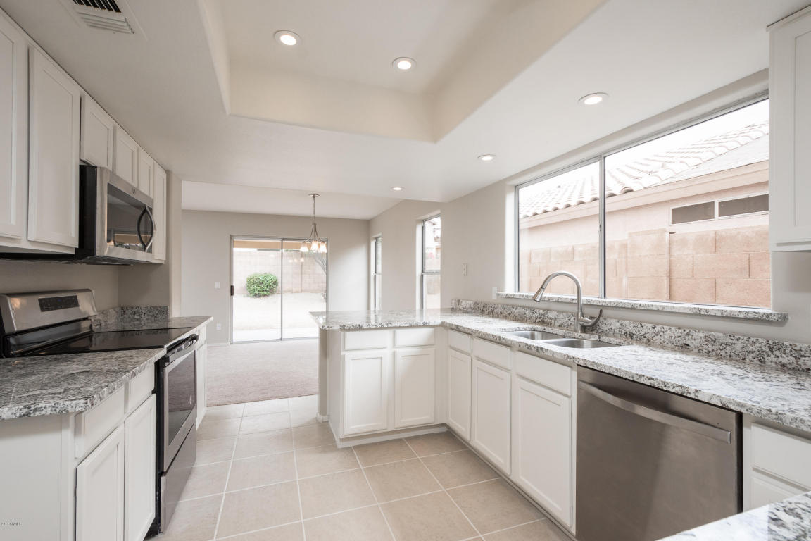 3926 E Morrow Dr, Phoenix, AZ 85050 photo 8
