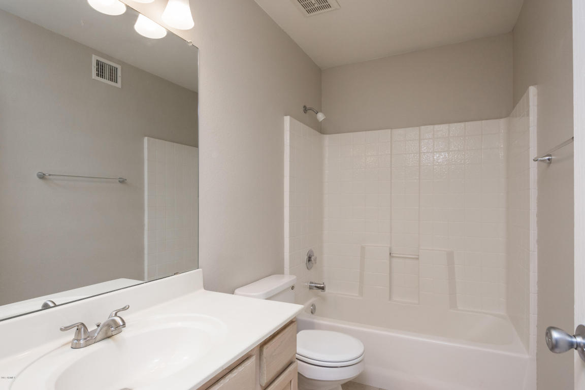 3926 E Morrow Dr, Phoenix, AZ 85050 photo 15
