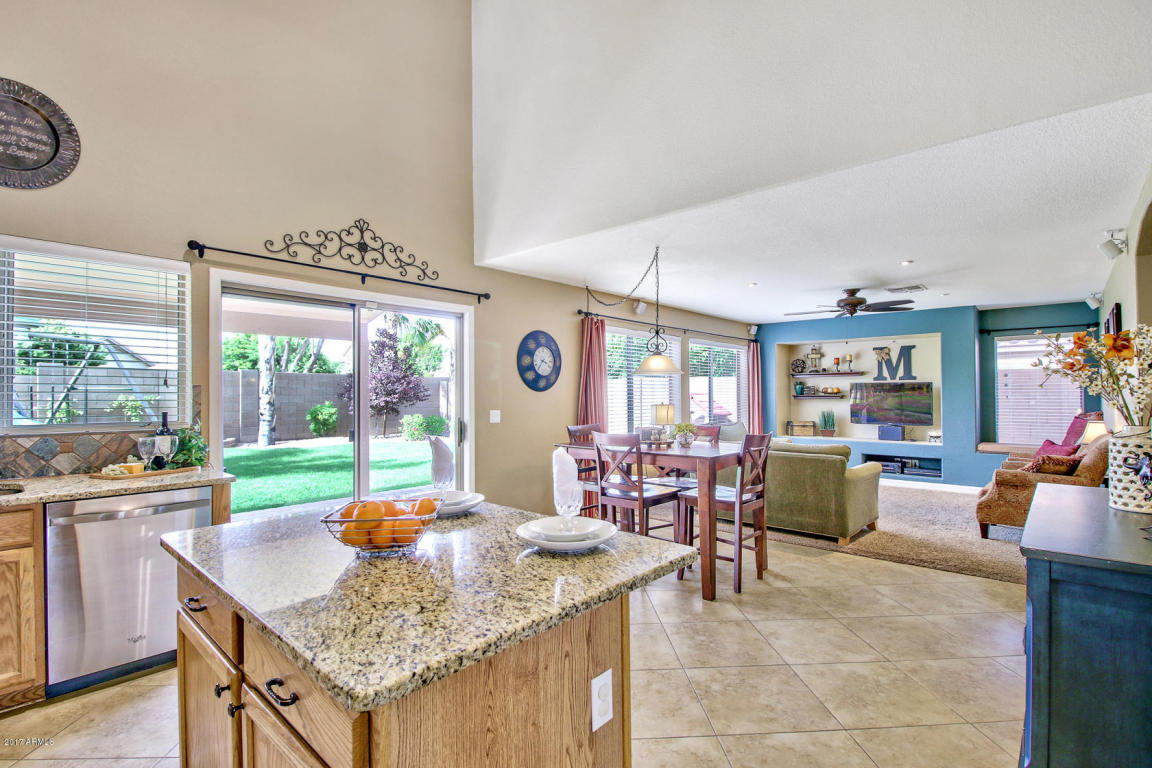 854 W Windhaven Ave, Gilbert, AZ 85233 photo 11