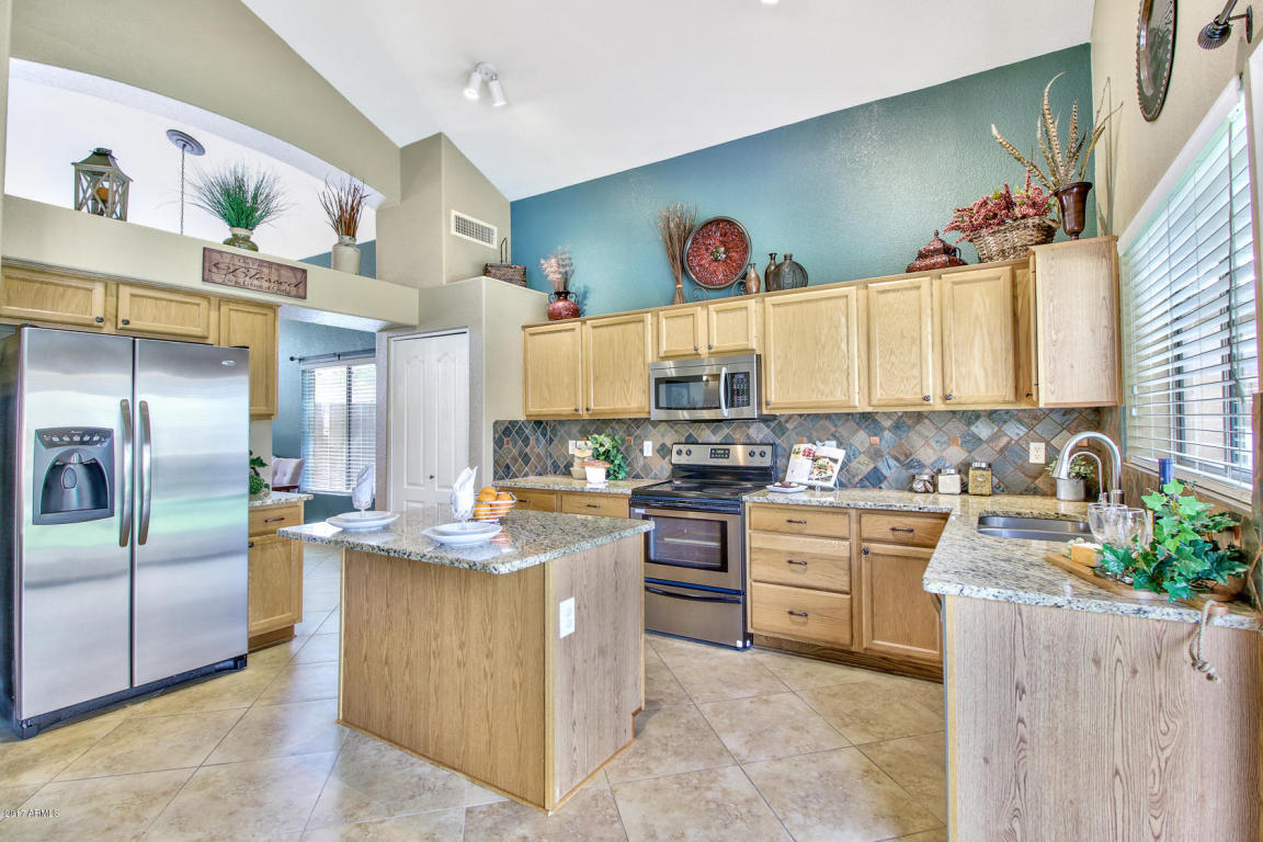 854 W Windhaven Ave, Gilbert, AZ 85233 photo 8