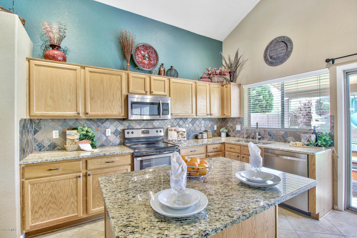 854 W Windhaven Ave, Gilbert, AZ 85233 photo 9