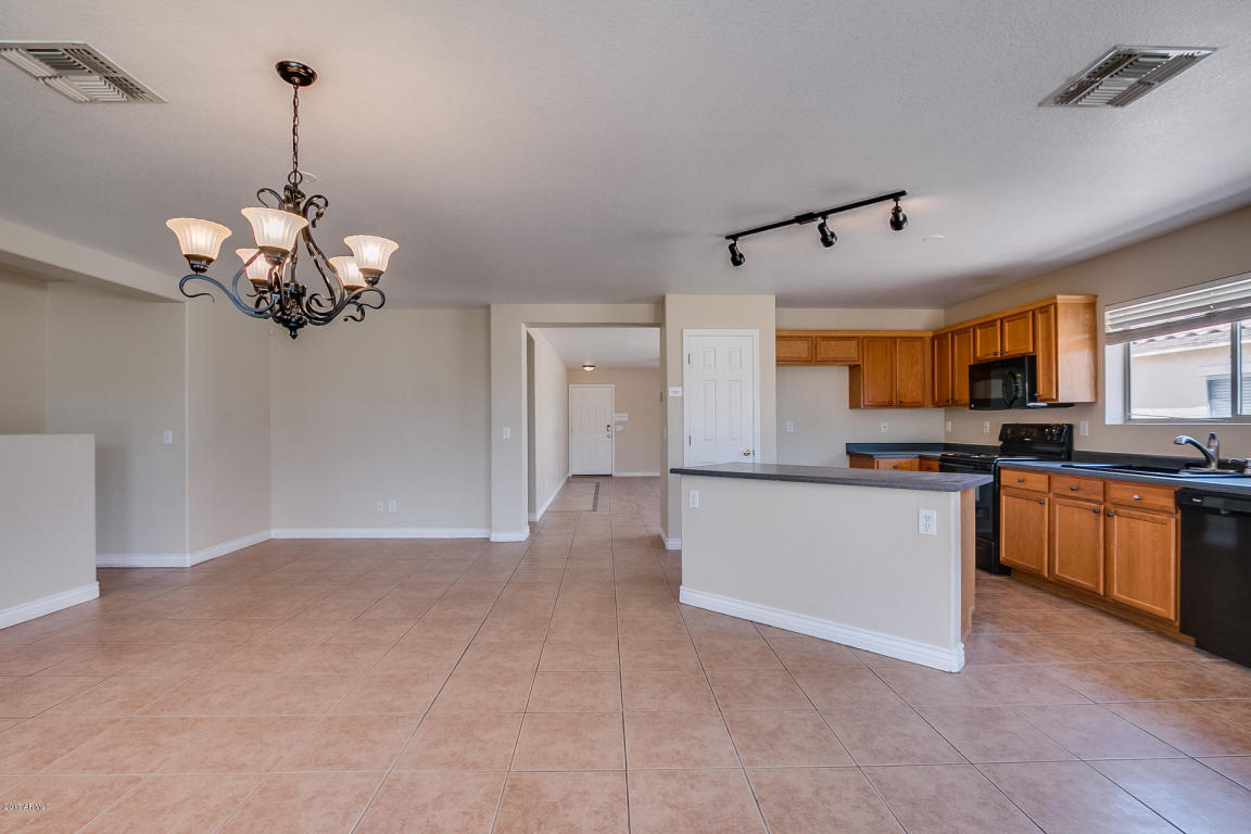 8433 E Meseto Cir, Mesa, AZ 85209 photo 5