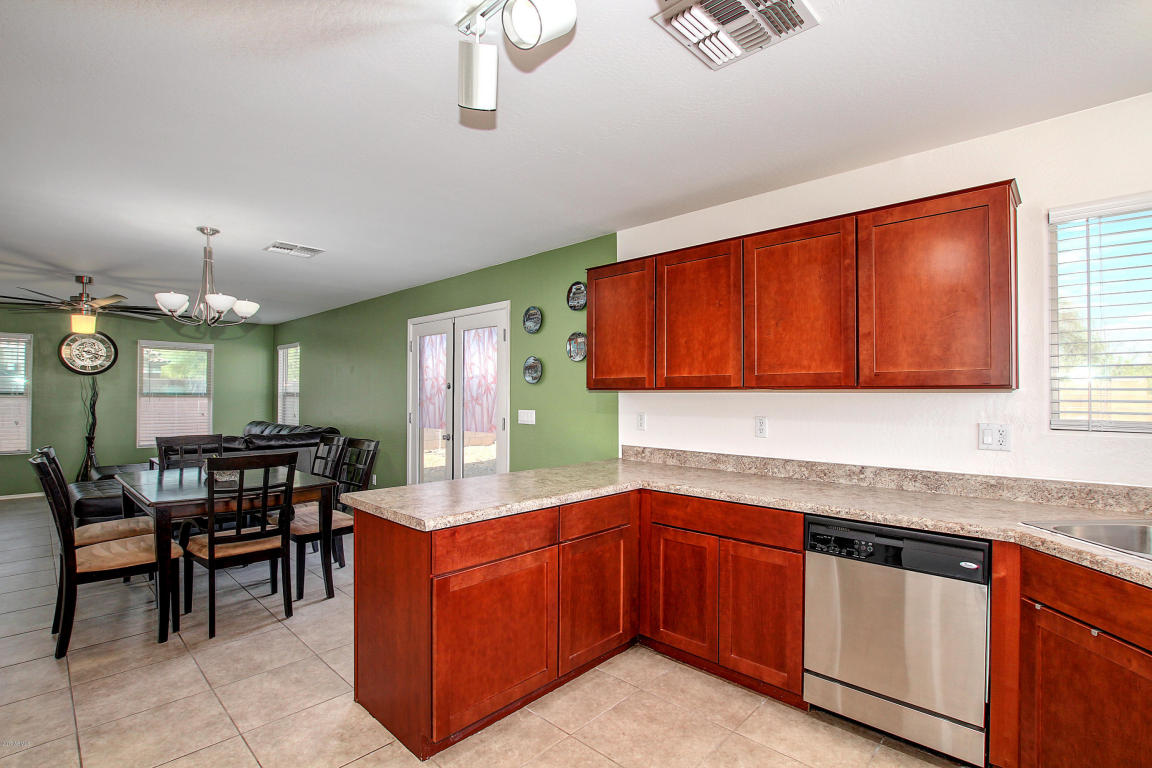 901 S Buena Vista Dr, Apache Junction, AZ 85120 photo 6