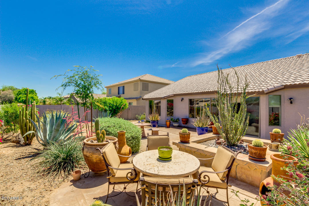 1608 E Beverly Rd, Phoenix, AZ 85042 photo 1