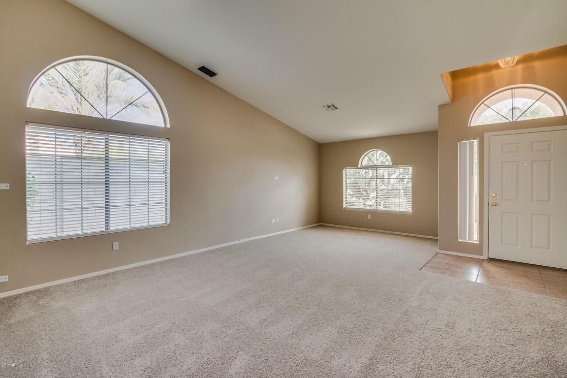 1805 E Arabian Dr, Gilbert, AZ 85296 photo 3