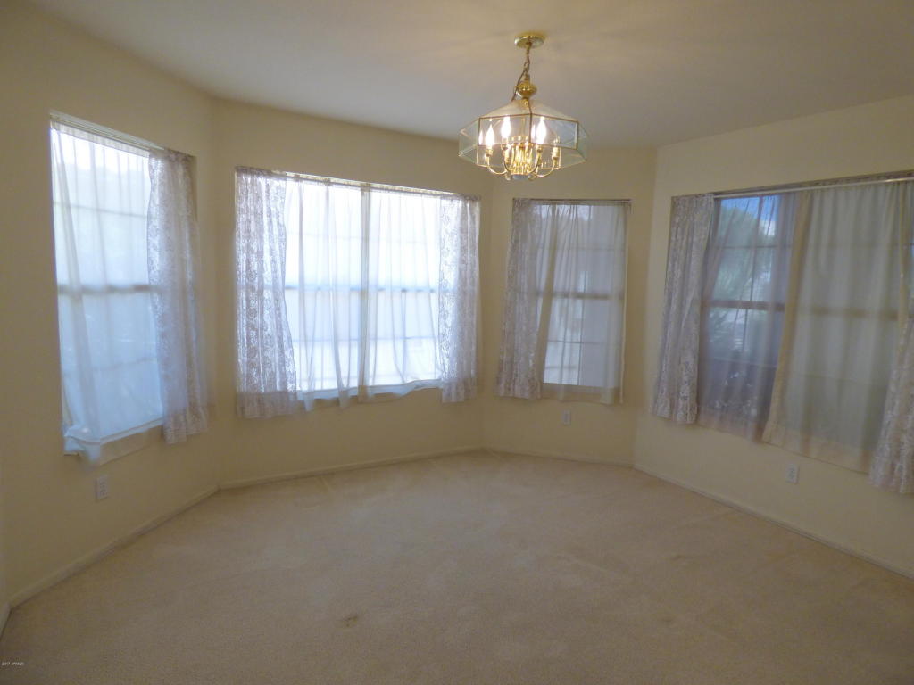 158 S Cobblestone Dr, Gilbert, AZ 85296 photo 3