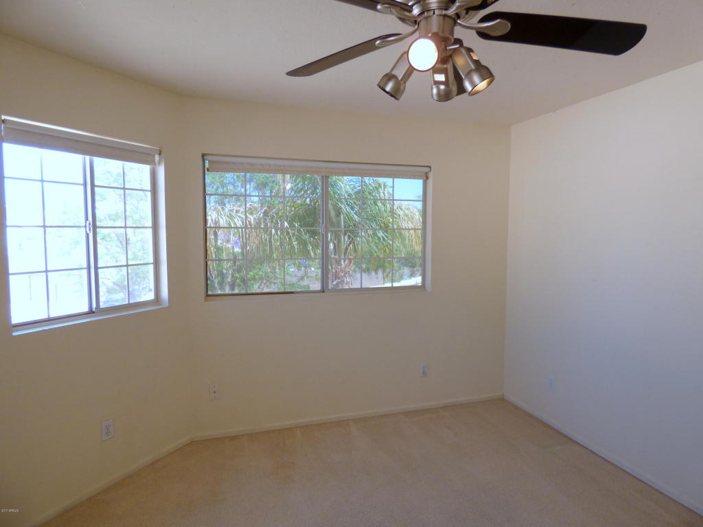 158 S Cobblestone Dr, Gilbert, AZ 85296 photo 24