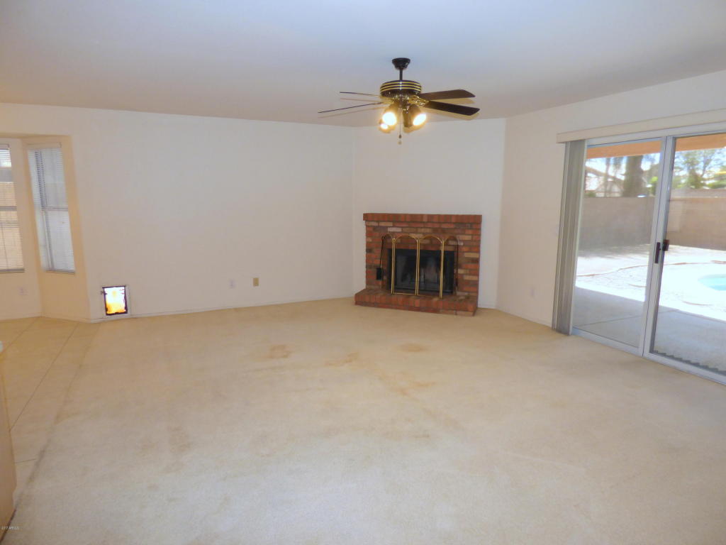 158 S Cobblestone Dr, Gilbert, AZ 85296 photo 6