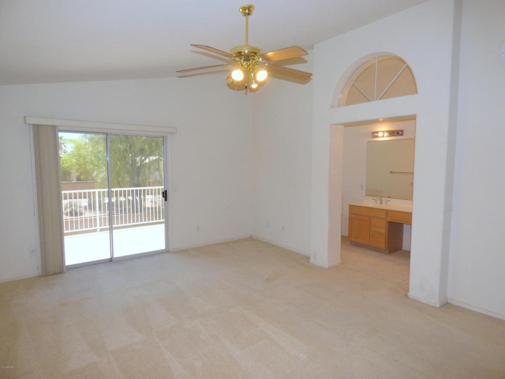 158 S Cobblestone Dr, Gilbert, AZ 85296 photo 15