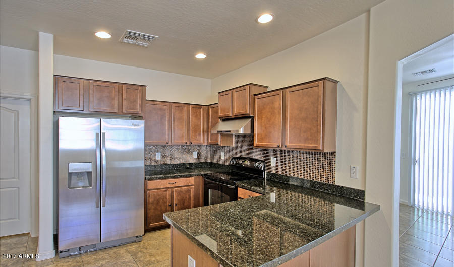 845 S Reber Ave, Gilbert, AZ 85296 photo 3