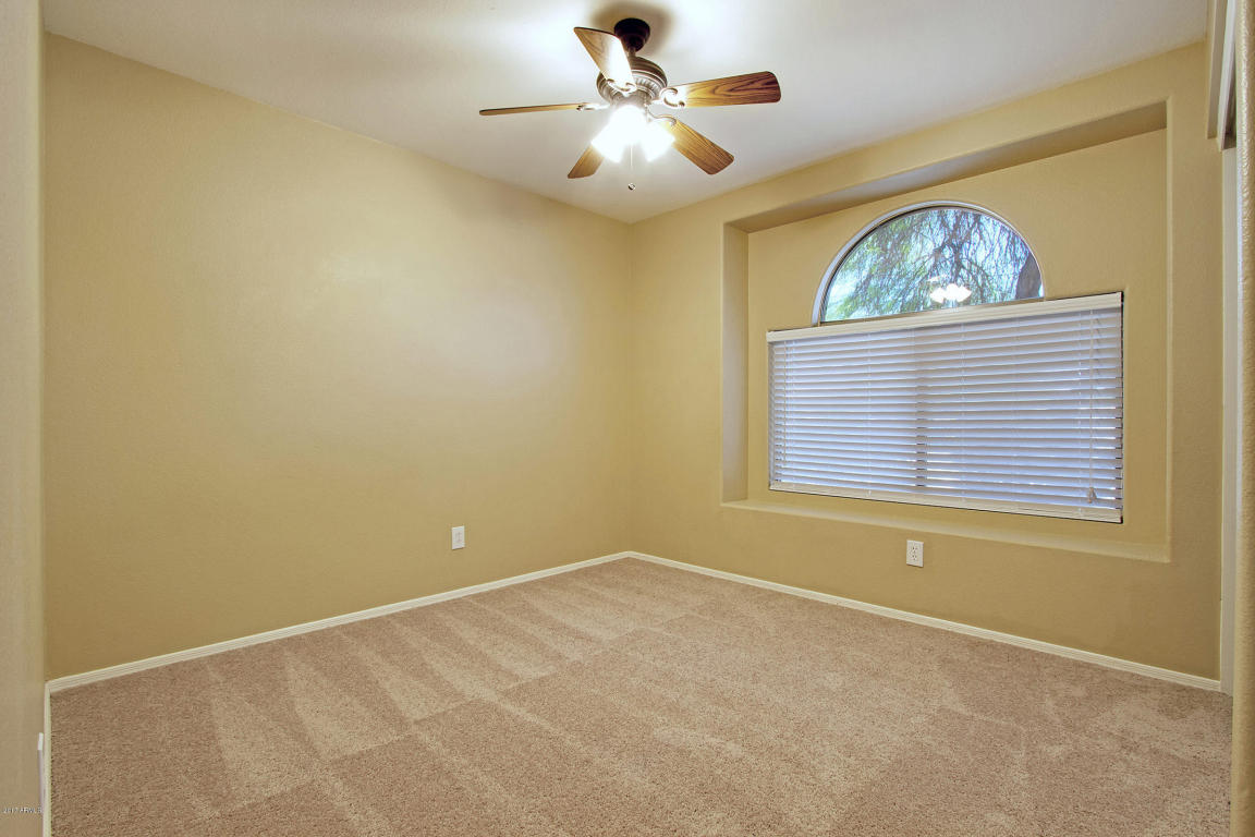 2362 E Smoke Tree Rd, Gilbert, AZ 85296 photo 10
