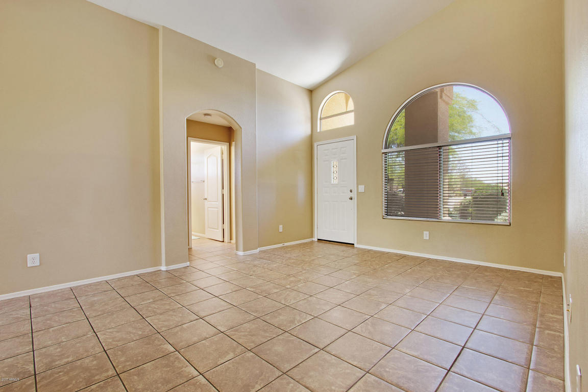 2362 E Smoke Tree Rd, Gilbert, AZ 85296 photo 5