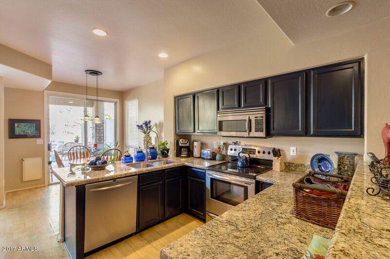 2102 E Briarwood Ter, Phoenix, AZ 85048 photo 4