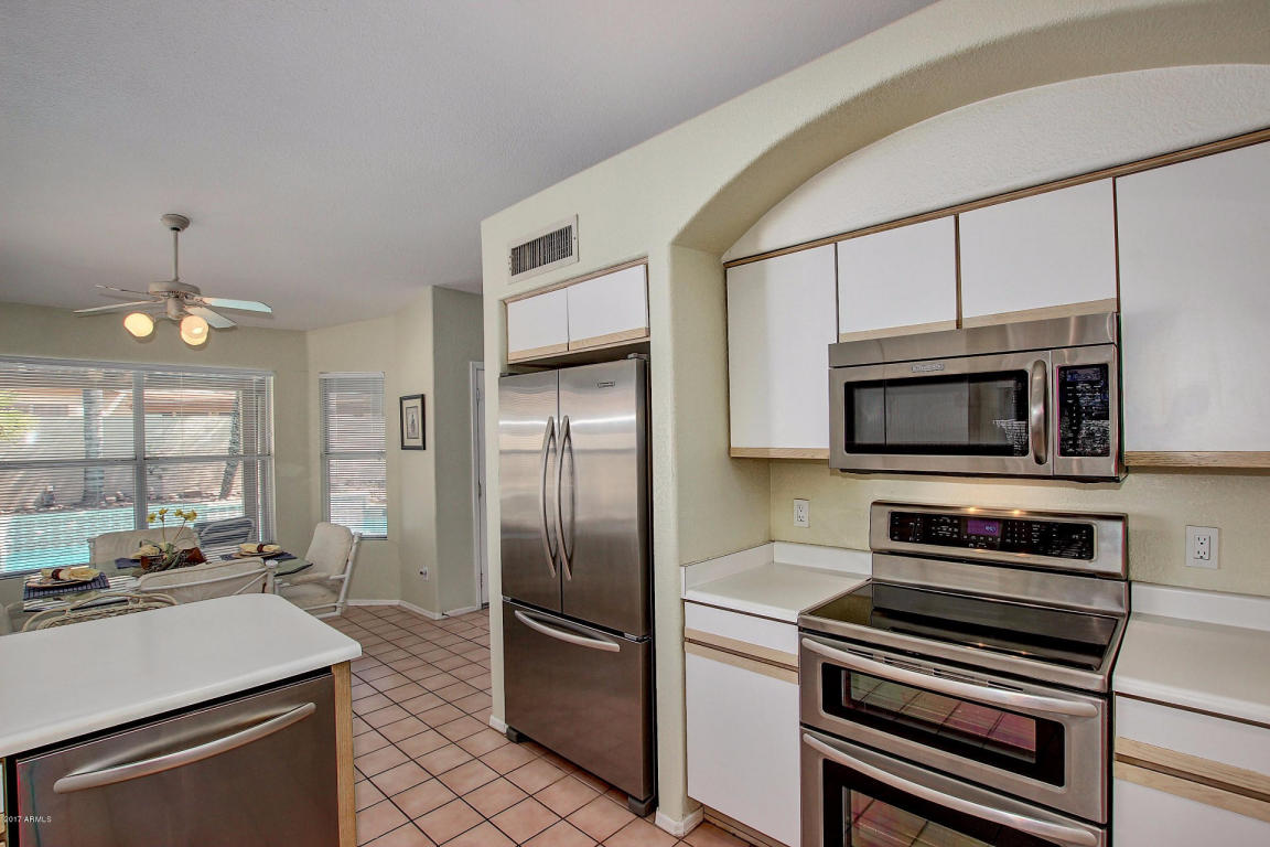 3608 E Taro Ln, Phoenix, AZ 85050 photo 5