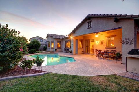 16813 W Apache St, Goodyear, AZ 85338 photo 3