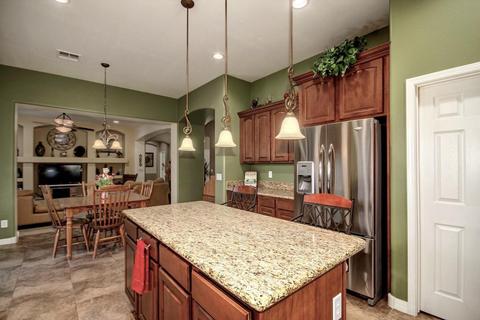 16813 W Apache St, Goodyear, AZ 85338 photo 8