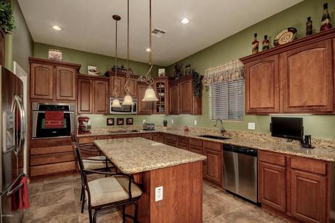 16813 W Apache St, Goodyear, AZ 85338 photo 6