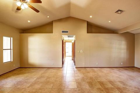 906 E Page St, Gilbert, AZ 85234 photo 5