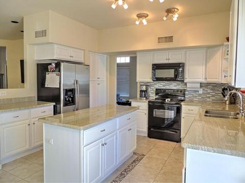4227 E South Fork Dr, Phoenix, AZ 85044 photo 3