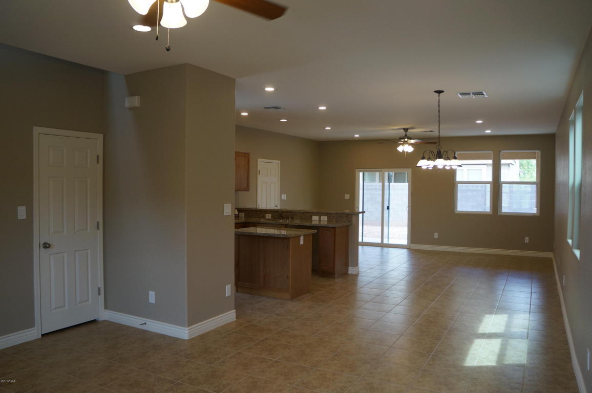 2225 E Pecan Rd, Phoenix, AZ 85040 photo 3