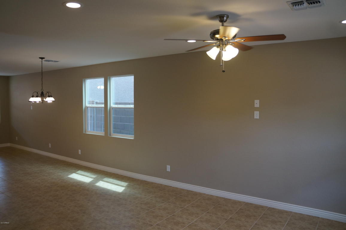 2225 E Pecan Rd, Phoenix, AZ 85040 photo 10