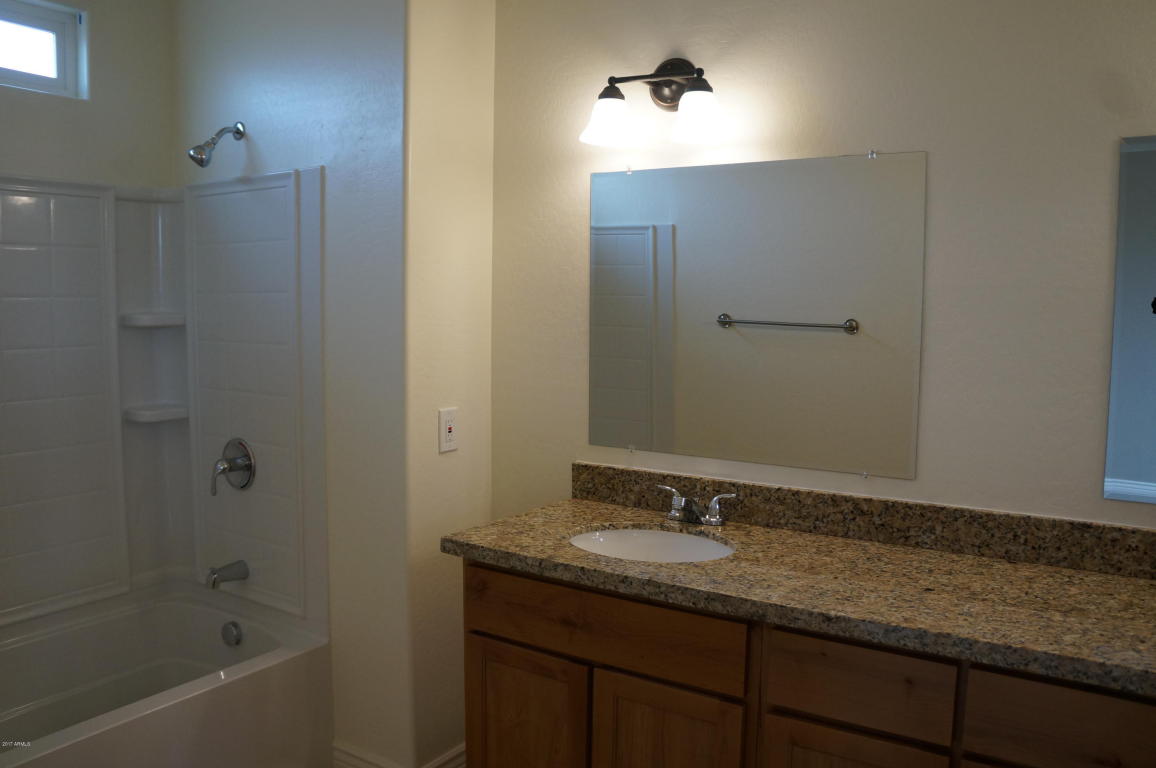 2225 E Pecan Rd, Phoenix, AZ 85040 photo 14