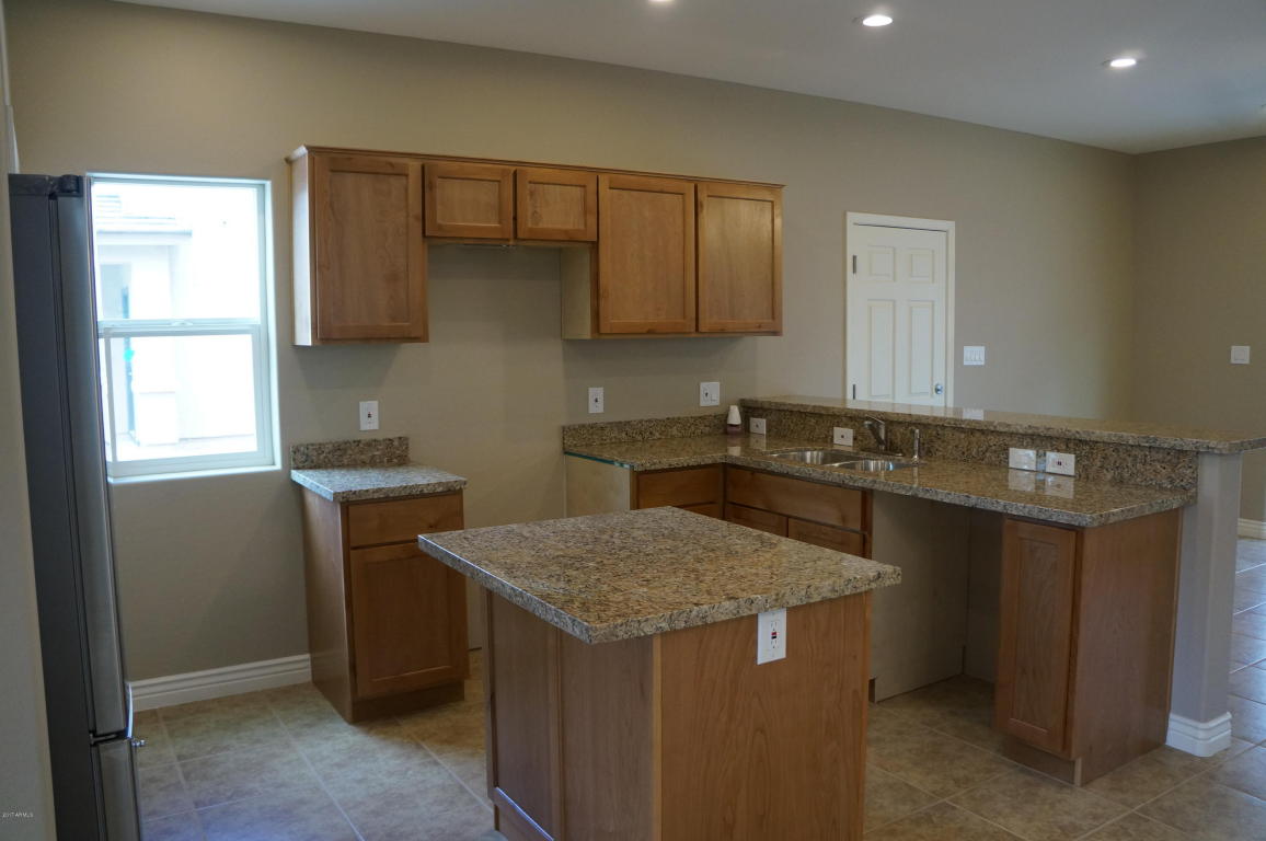 2225 E Pecan Rd, Phoenix, AZ 85040 photo 8