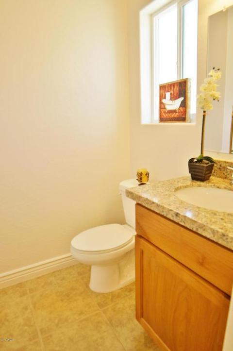 2213 E Pecan Rd, Phoenix, AZ 85040 photo 6