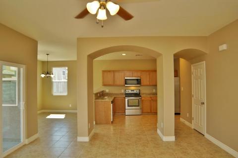 2221 E Pecan Rd, Phoenix, AZ 85040 photo 10