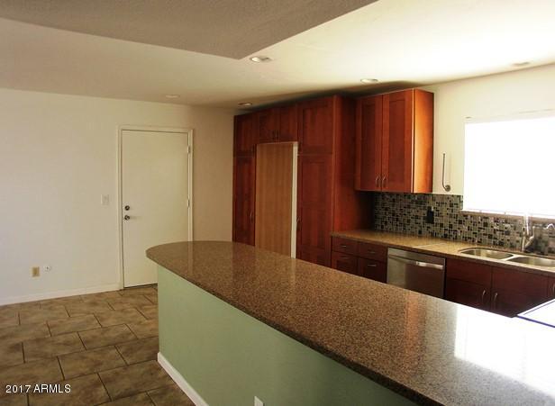 910 Escuda Dr, Phoenix, AZ 85024 photo 5