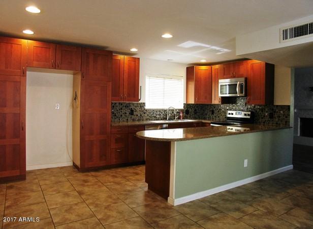 910 Escuda Dr, Phoenix, AZ 85024 photo 3