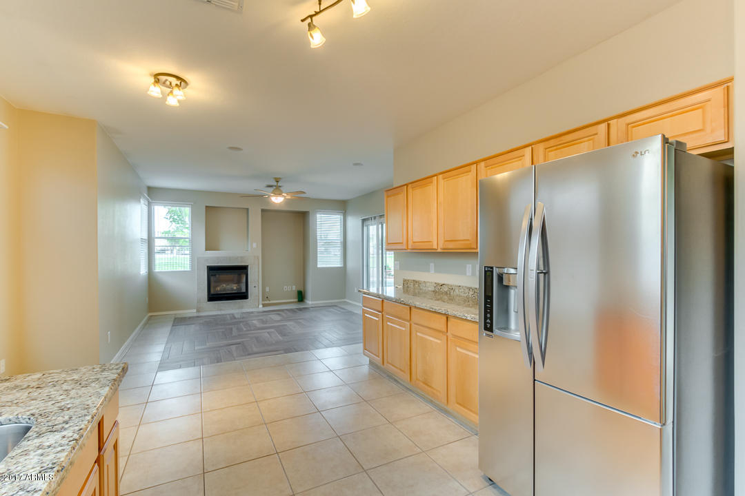 9455 E Kilarea Ave, Mesa, AZ 85209 photo 11