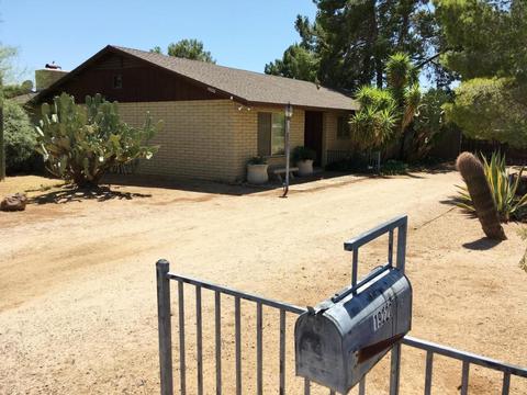 19220 N 29th Pl, Phoenix, AZ 85050 photo 2