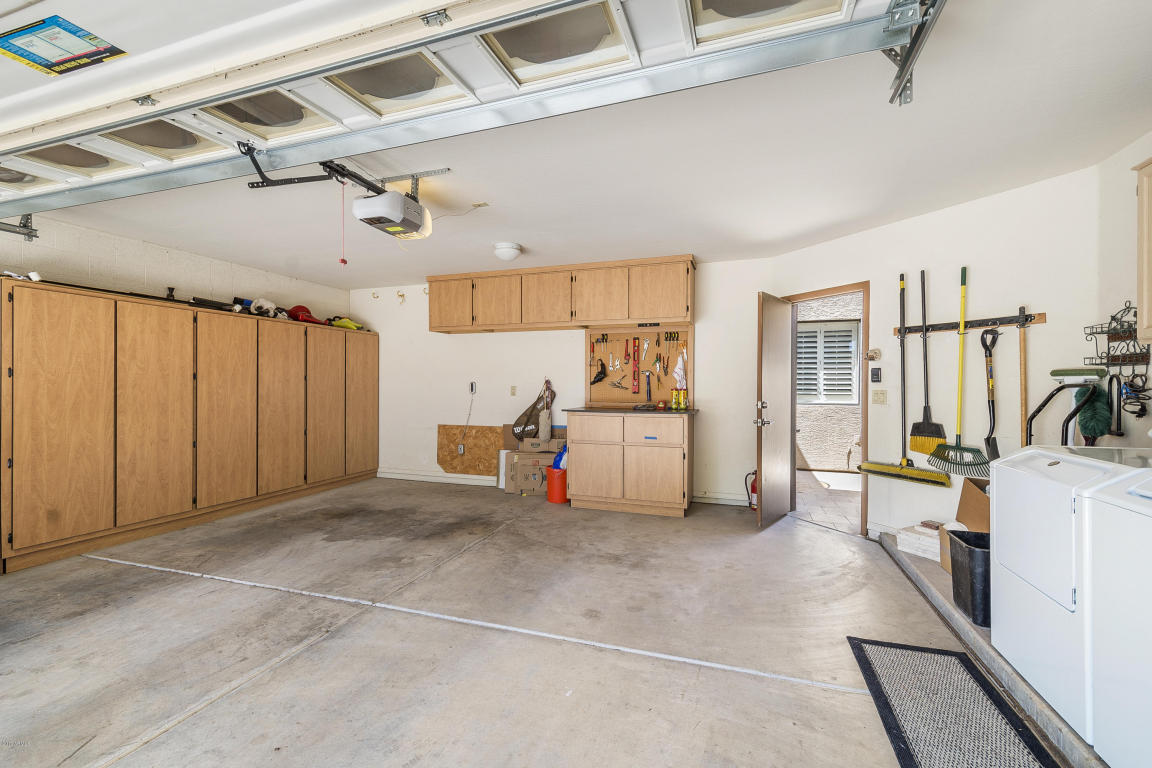4215 E Paradise Dr, Phoenix, AZ 85028 photo 25