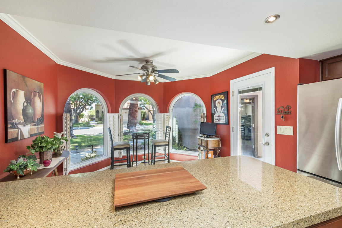4215 E Paradise Dr, Phoenix, AZ 85028 photo 9