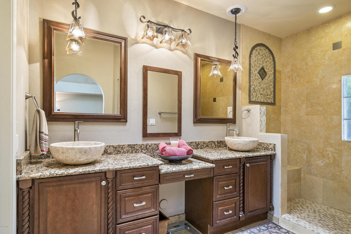 4215 E Paradise Dr, Phoenix, AZ 85028 photo 13