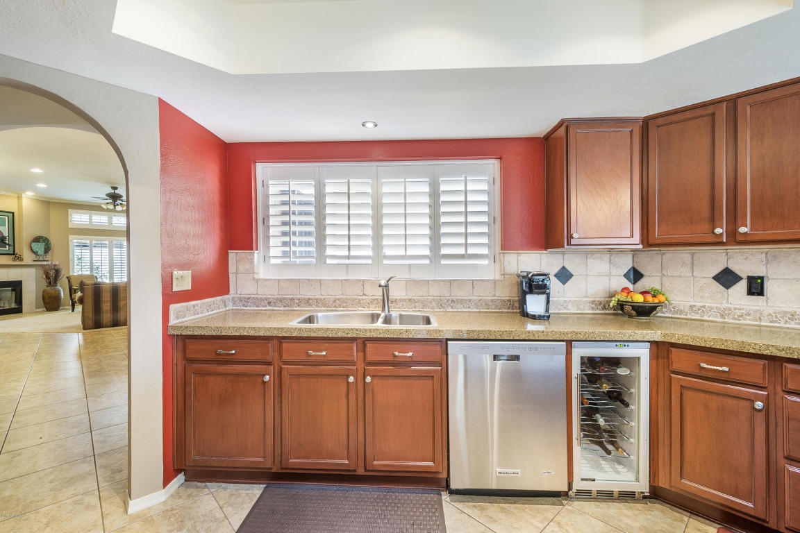 4215 E Paradise Dr, Phoenix, AZ 85028 photo 7