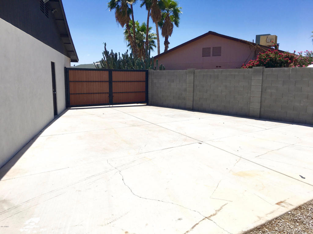 11621 N 39th Ln, Phoenix, AZ 85029 photo 3