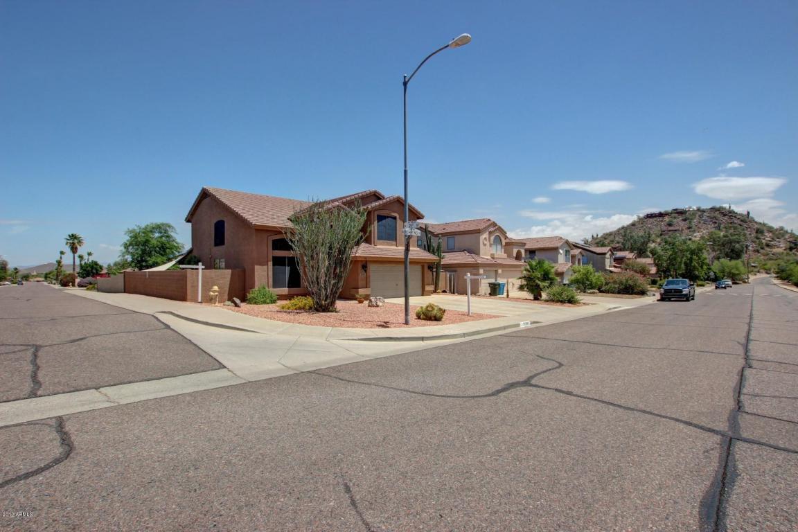 2104 E Behrend Dr, Phoenix, AZ 85024 photo 5