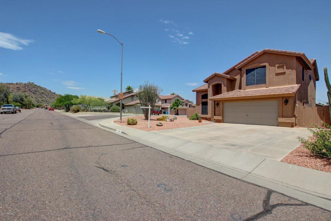 2104 E Behrend Dr, Phoenix, AZ 85024 photo 4