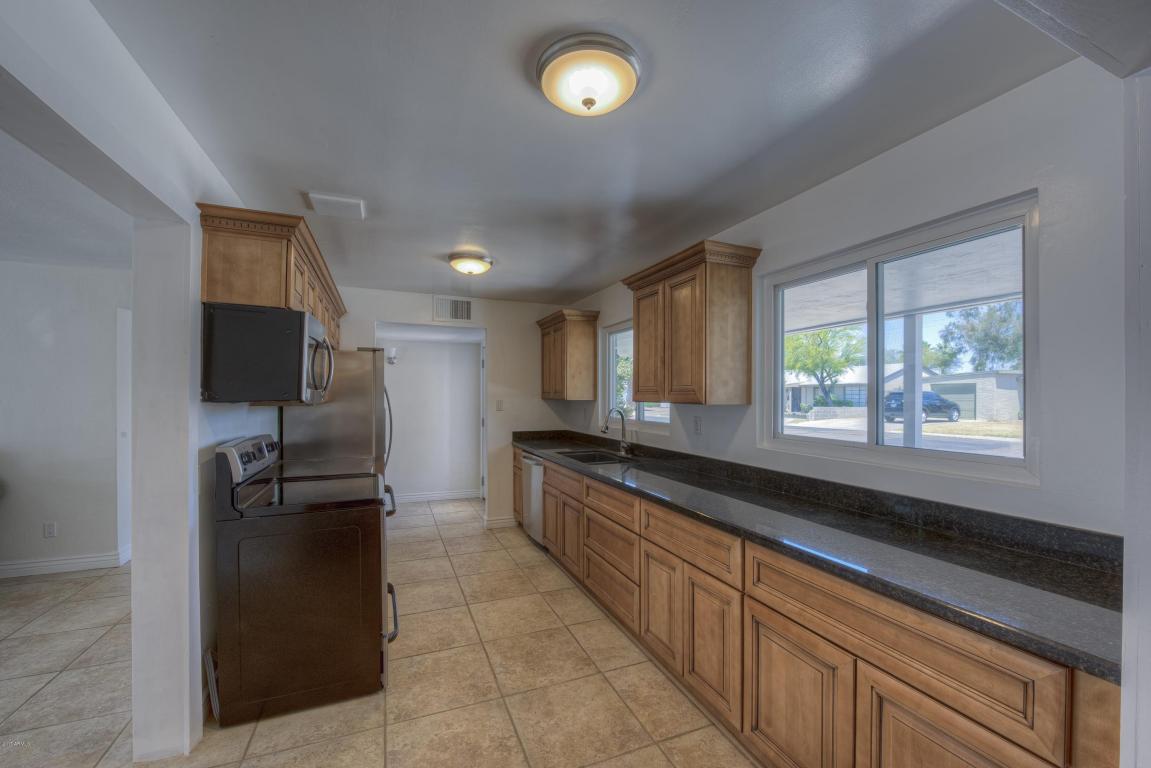 4635 E Almeria Rd, Phoenix, AZ 85008 photo 3