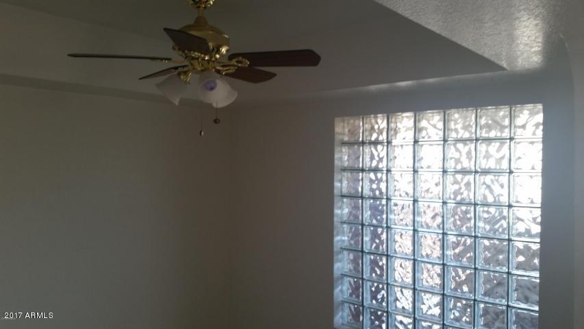 214 E Ruth Ave #313, Phoenix, AZ 85020 photo 15
