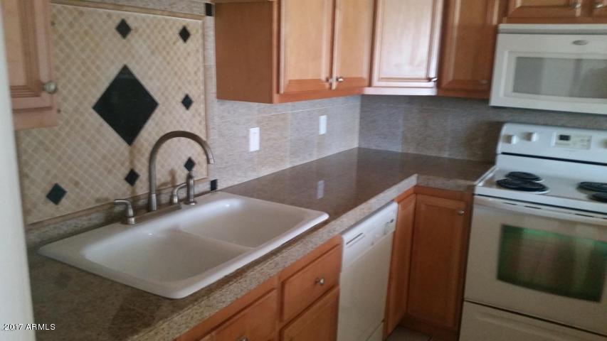 214 E Ruth Ave #313, Phoenix, AZ 85020 photo 8