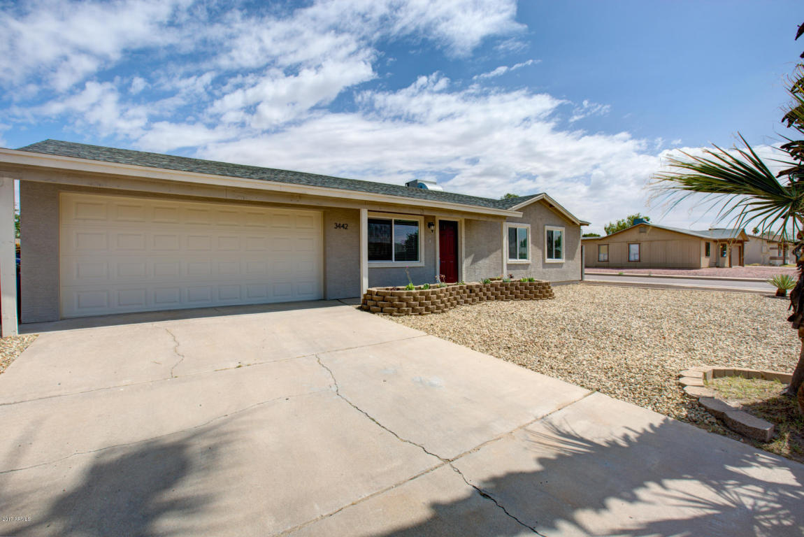 3442 E Claire Dr, Phoenix, AZ 85032 photo 1