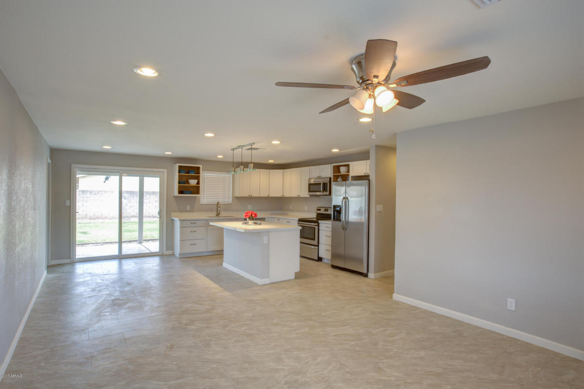 3442 E Claire Dr, Phoenix, AZ 85032 photo 2