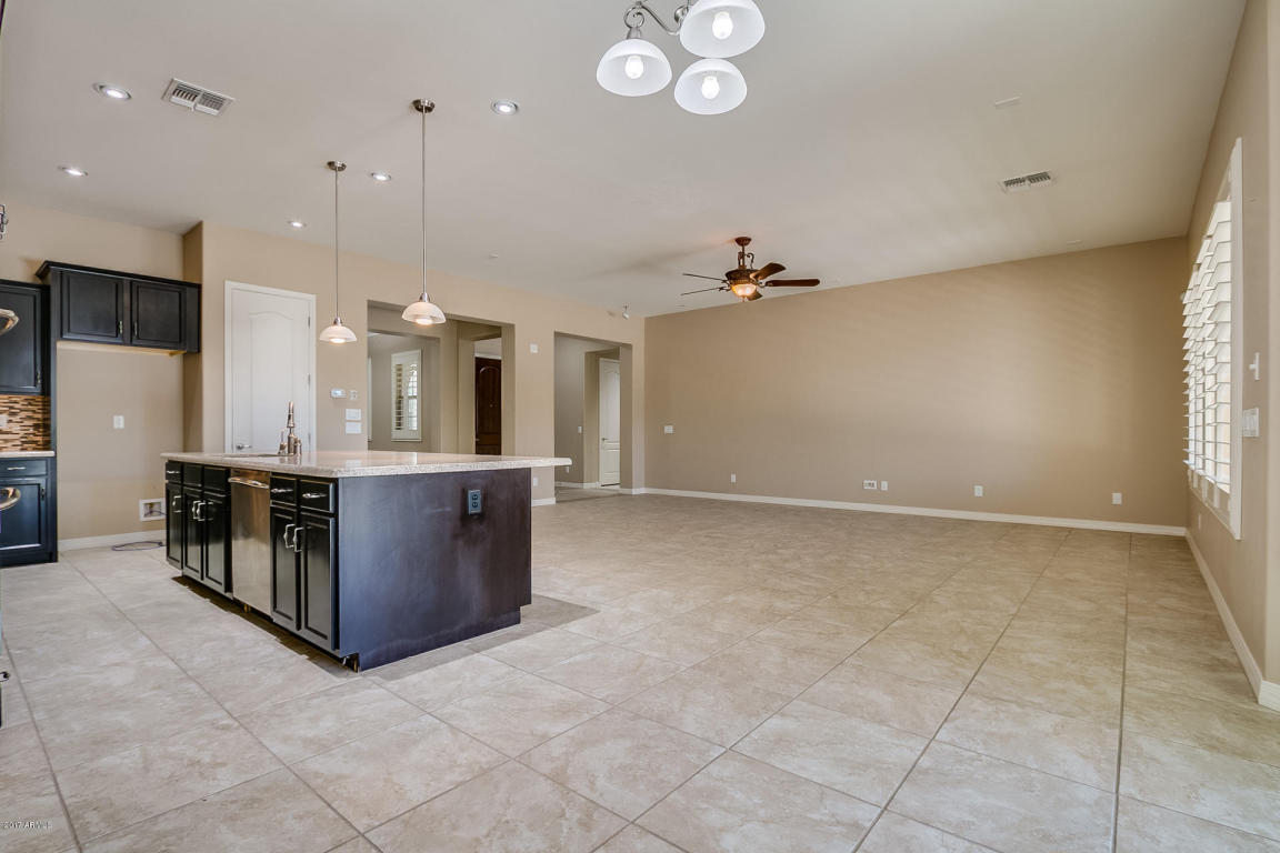 1927 E Azalea Ct, Gilbert, AZ 85298 photo 7
