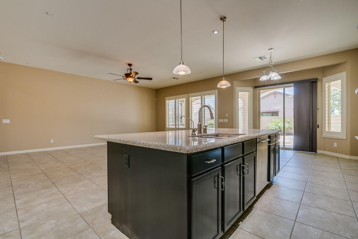 1927 E Azalea Ct, Gilbert, AZ 85298 photo 8