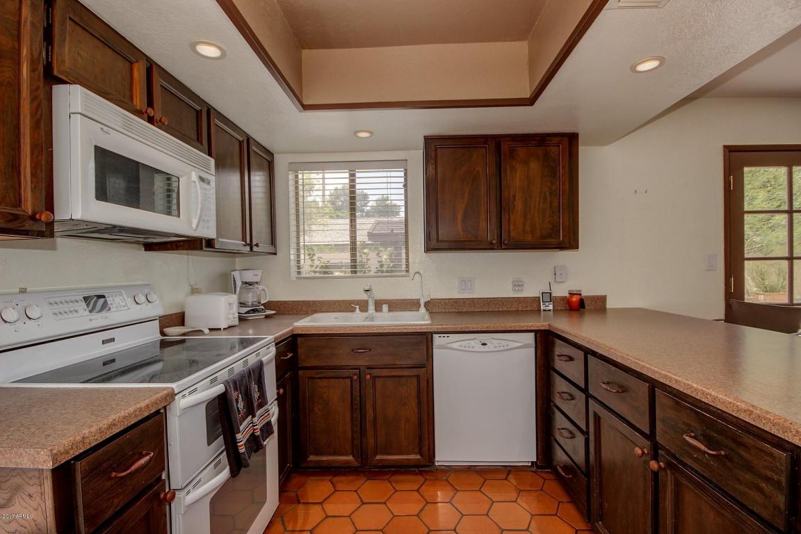 1507 E Candlestick Dr, Tempe, AZ 85283 photo 5